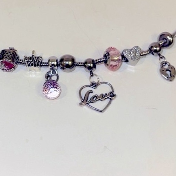 🍒 BOGO 🍒 PRICE ONLY 4/23 The “LOLA” Collection, “Psyche” Charm Bracelet - Picture 11 of 15